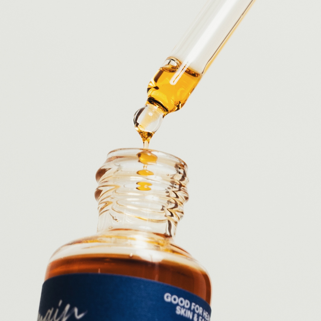 Huile Sculpt & Glow au rétinol végétal de Demain Beauty avec pipette et texture